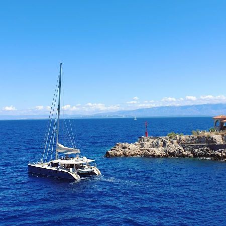 Narcis Central Apartment With Sea & City Views Veli Lošinj Екстериор снимка