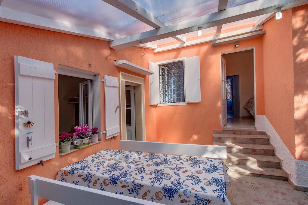 Narcis Central Apartment With Sea & City Views Veli Lošinj Екстериор снимка
