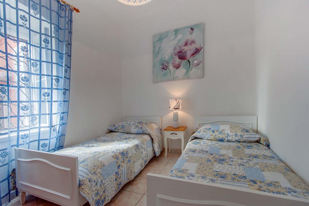 Narcis Central Apartment With Sea & City Views Veli Lošinj Екстериор снимка