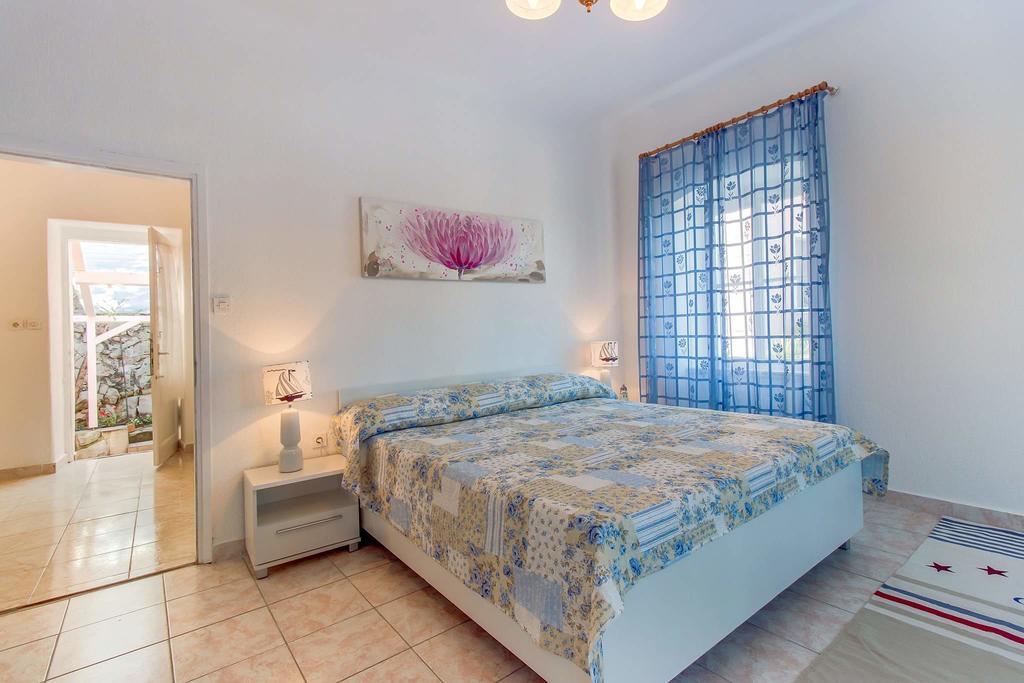 Narcis Central Apartment With Sea & City Views Veli Lošinj Екстериор снимка