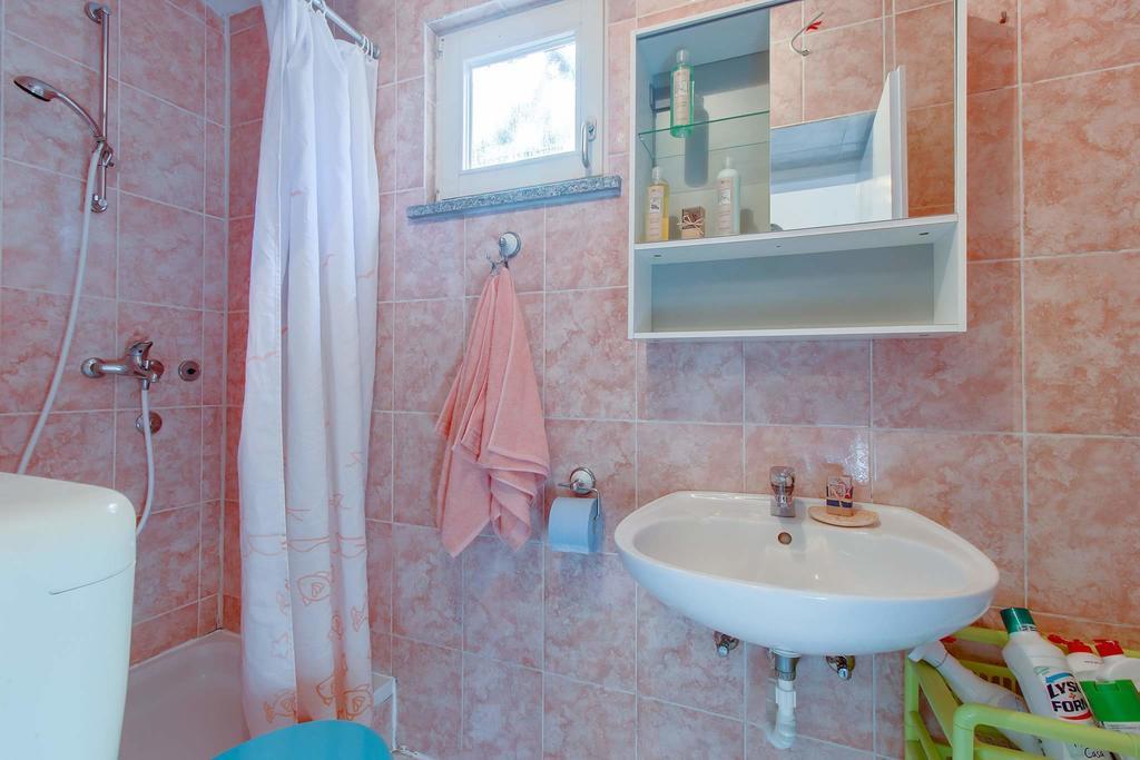 Narcis Central Apartment With Sea & City Views Veli Lošinj Екстериор снимка