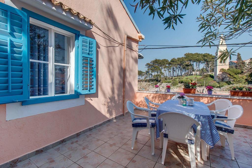 Narcis Central Apartment With Sea & City Views Veli Lošinj Екстериор снимка